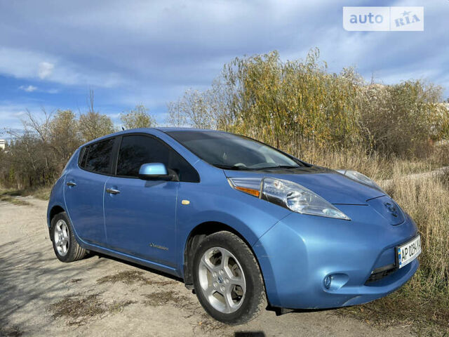 Синий Ниссан Лиф, объемом двигателя 0 л и пробегом 172 тыс. км за 8000 $, фото 1 на Automoto.ua