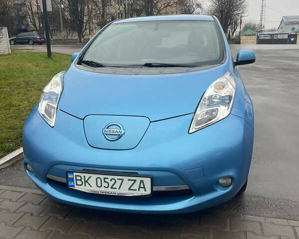 Синий Ниссан Лиф, объемом двигателя 0 л и пробегом 160 тыс. км за 4700 $, фото 1 на Automoto.ua