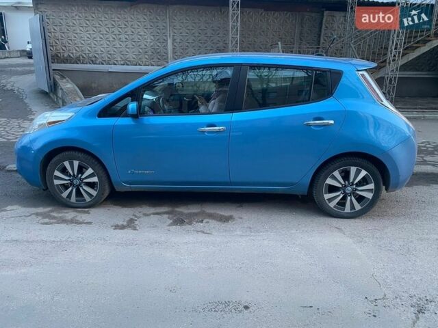 Синий Ниссан Лиф, объемом двигателя 0 л и пробегом 96 тыс. км за 7000 $, фото 1 на Automoto.ua