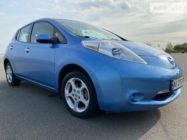 Синий Ниссан Лиф, объемом двигателя 0 л и пробегом 107 тыс. км за 5900 $, фото 1 на Automoto.ua