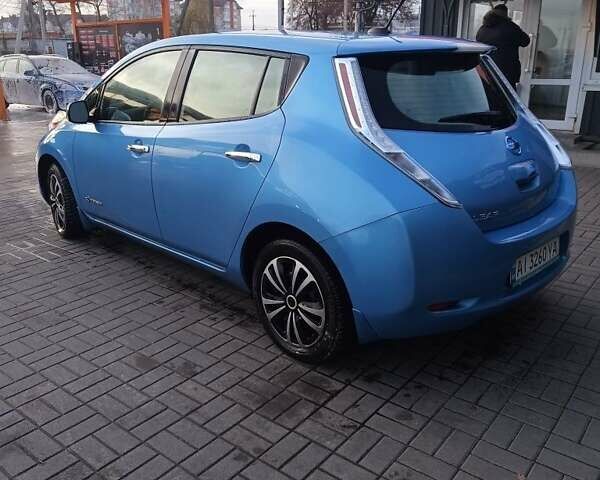 Синий Ниссан Лиф, объемом двигателя 0 л и пробегом 169 тыс. км за 7000 $, фото 1 на Automoto.ua