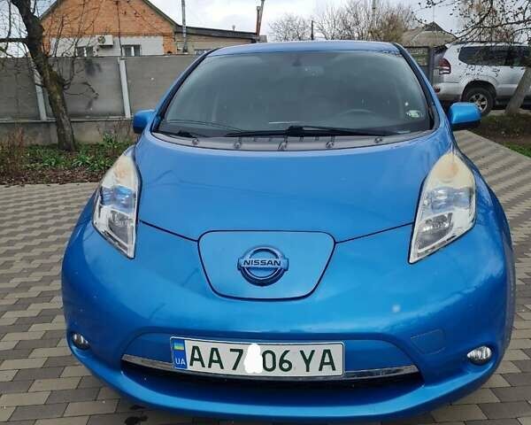Синий Ниссан Лиф, объемом двигателя 0 л и пробегом 97 тыс. км за 7700 $, фото 1 на Automoto.ua