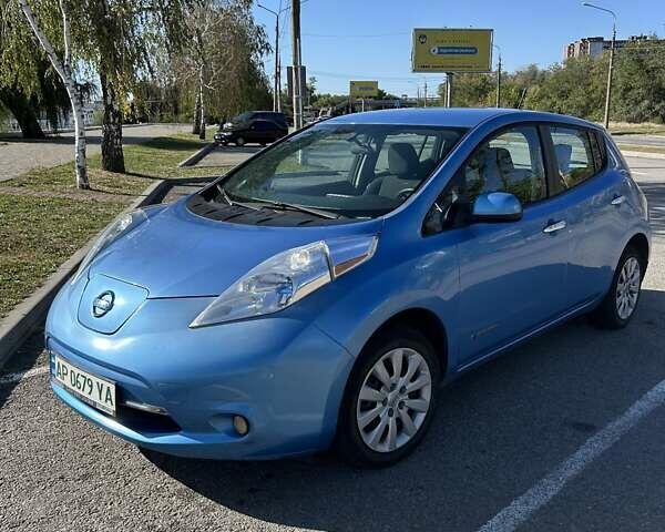 Синий Ниссан Лиф, объемом двигателя 0 л и пробегом 111 тыс. км за 6500 $, фото 1 на Automoto.ua