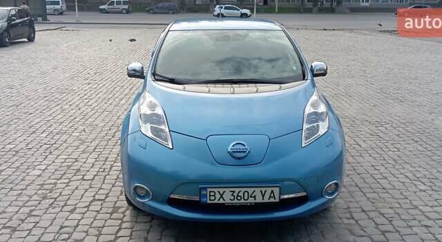 Синий Ниссан Лиф, объемом двигателя 0 л и пробегом 70 тыс. км за 8000 $, фото 1 на Automoto.ua