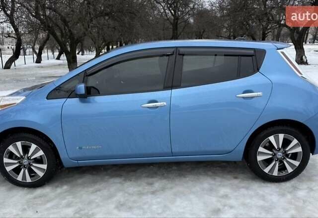 Синій Ніссан Ліф, об'ємом двигуна 0 л та пробігом 237 тис. км за 8900 $, фото 1 на Automoto.ua