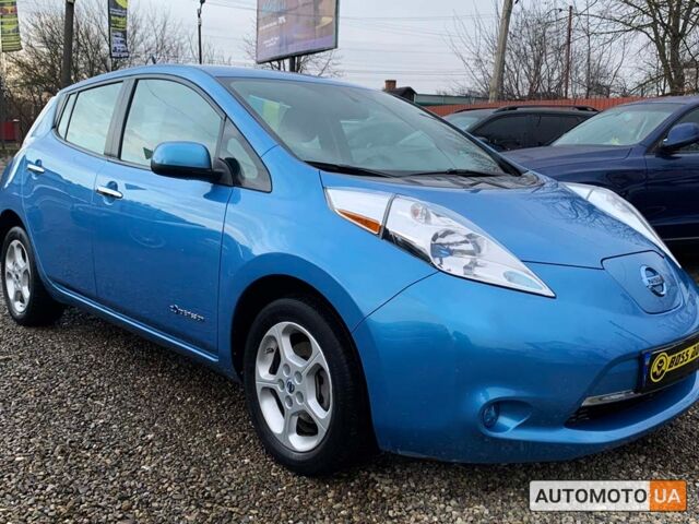 Синій Ніссан Ліф, об'ємом двигуна 24 л та пробігом 151 тис. км за 7800 $, фото 1 на Automoto.ua