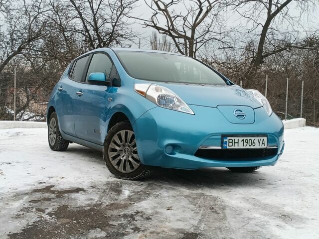Синий Ниссан Лиф, объемом двигателя 0 л и пробегом 170 тыс. км за 5499 $, фото 1 на Automoto.ua