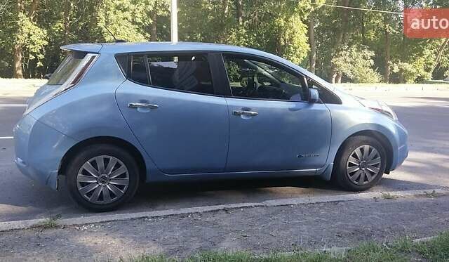 Синій Ніссан Ліф, об'ємом двигуна 0 л та пробігом 169 тис. км за 7200 $, фото 1 на Automoto.ua