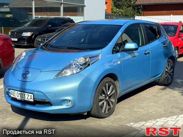 Синий Ниссан Лиф, объемом двигателя 0 л и пробегом 117 тыс. км за 7500 $, фото 1 на Automoto.ua