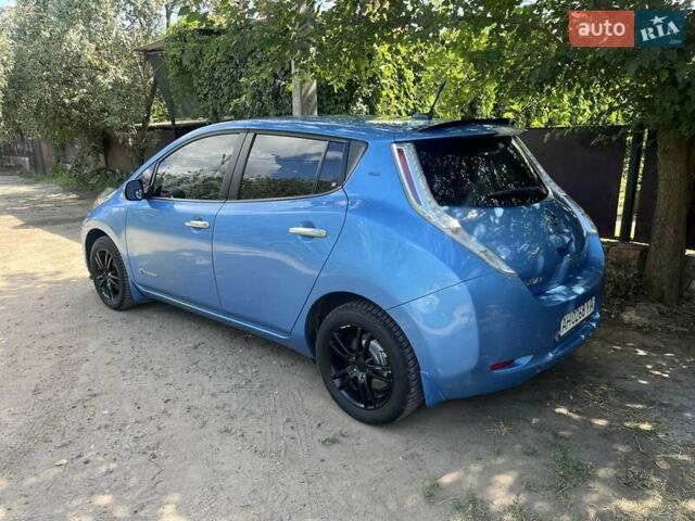 Синій Ніссан Ліф, об'ємом двигуна 0 л та пробігом 97 тис. км за 5200 $, фото 1 на Automoto.ua