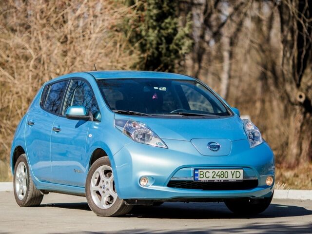 Синий Ниссан Лиф, объемом двигателя 0 л и пробегом 126 тыс. км за 6500 $, фото 1 на Automoto.ua