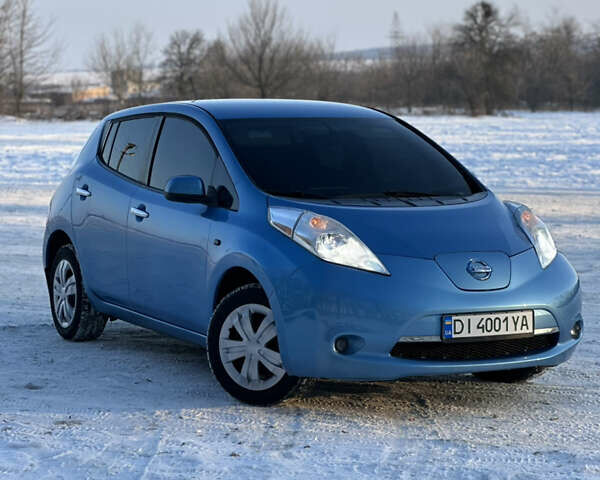 Синий Ниссан Лиф, объемом двигателя 0 л и пробегом 120 тыс. км за 6500 $, фото 1 на Automoto.ua