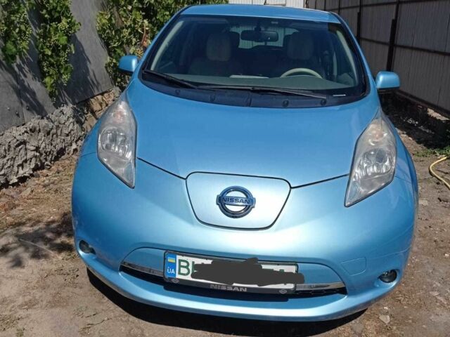 Синий Ниссан Лиф, объемом двигателя 0 л и пробегом 1 тыс. км за 6500 $, фото 1 на Automoto.ua