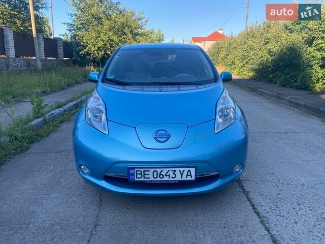 Синий Ниссан Лиф, объемом двигателя 0 л и пробегом 119 тыс. км за 7000 $, фото 1 на Automoto.ua
