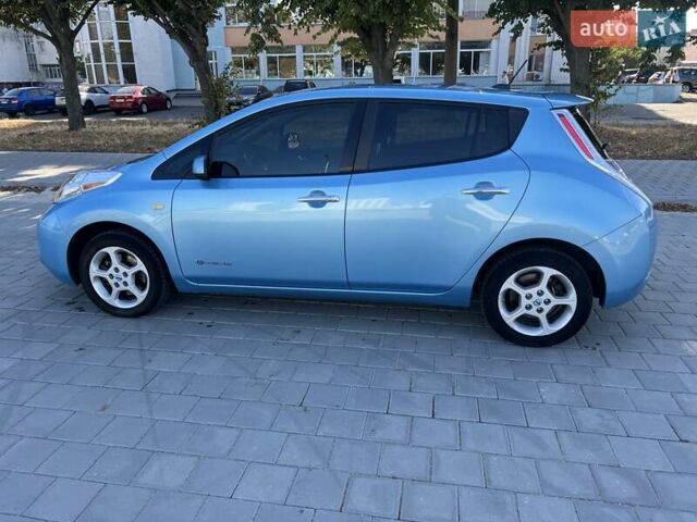 Синий Ниссан Лиф, объемом двигателя 0 л и пробегом 126 тыс. км за 6300 $, фото 1 на Automoto.ua