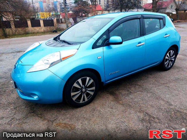 Синий Ниссан Лиф, объемом двигателя 0 л и пробегом 154 тыс. км за 6500 $, фото 1 на Automoto.ua