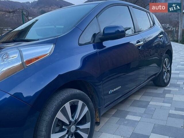 Синій Ніссан Ліф, об'ємом двигуна 0 л та пробігом 117 тис. км за 10400 $, фото 1 на Automoto.ua