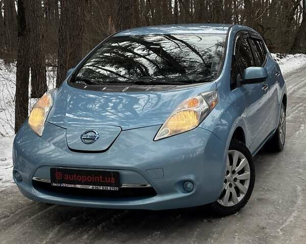 Синий Ниссан Лиф, объемом двигателя 0 л и пробегом 100 тыс. км за 6999 $, фото 1 на Automoto.ua