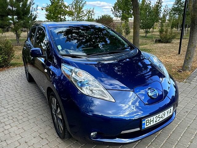Синій Ніссан Ліф, об'ємом двигуна 0 л та пробігом 130 тис. км за 8150 $, фото 1 на Automoto.ua