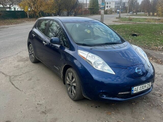 Синій Ніссан Ліф, об'ємом двигуна 0 л та пробігом 155 тис. км за 9500 $, фото 1 на Automoto.ua