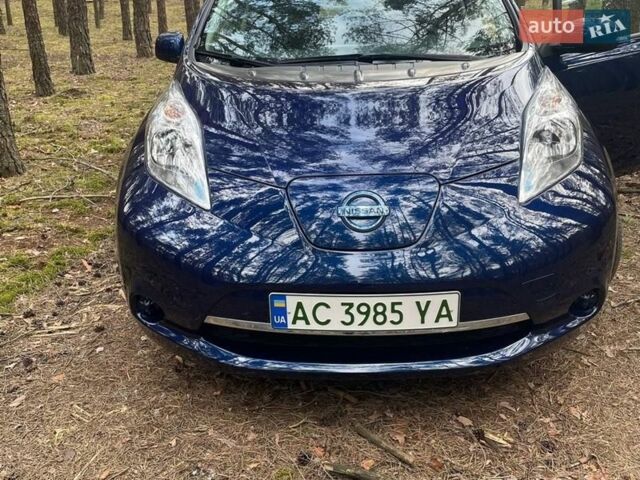 Синий Ниссан Лиф, объемом двигателя 0 л и пробегом 75 тыс. км за 8200 $, фото 1 на Automoto.ua