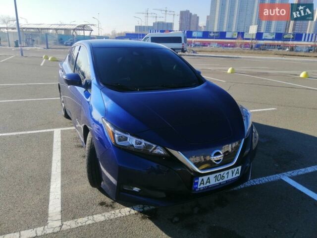 Синий Ниссан Лиф, объемом двигателя 0 л и пробегом 155 тыс. км за 13500 $, фото 1 на Automoto.ua