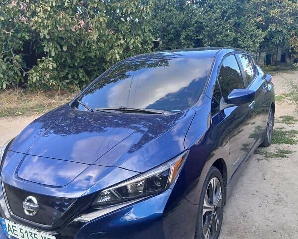 Синий Ниссан Лиф, объемом двигателя 0 л и пробегом 98 тыс. км за 13000 $, фото 1 на Automoto.ua