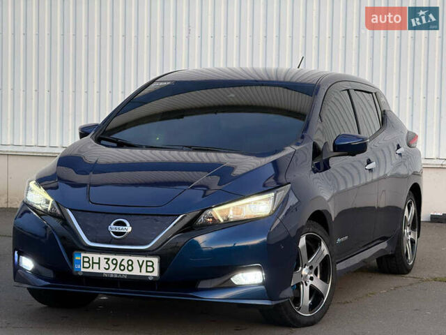 Синий Ниссан Лиф, объемом двигателя 0 л и пробегом 76 тыс. км за 16100 $, фото 1 на Automoto.ua