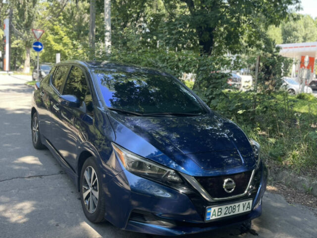 Синий Ниссан Лиф, объемом двигателя 0 л и пробегом 32 тыс. км за 15200 $, фото 1 на Automoto.ua
