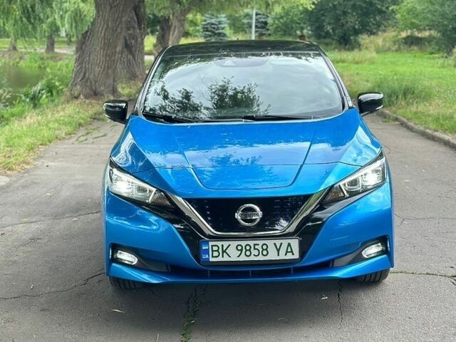 Синий Ниссан Лиф, объемом двигателя 0 л и пробегом 84 тыс. км за 15150 $, фото 1 на Automoto.ua