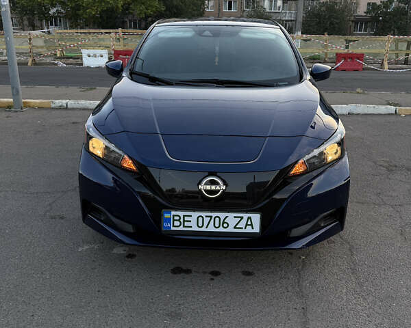 Синий Ниссан Лиф, объемом двигателя 0 л и пробегом 37 тыс. км за 14800 $, фото 1 на Automoto.ua
