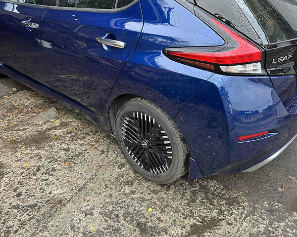 Синий Ниссан Лиф, объемом двигателя 0 л и пробегом 18 тыс. км за 21000 $, фото 1 на Automoto.ua