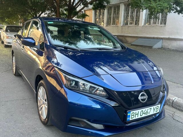 Синий Ниссан Лиф, объемом двигателя 0 л и пробегом 17 тыс. км за 15292 $, фото 1 на Automoto.ua