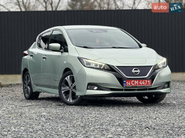 Зеленый Ниссан Лиф, объемом двигателя 0 л и пробегом 83 тыс. км за 11999 $, фото 1 на Automoto.ua