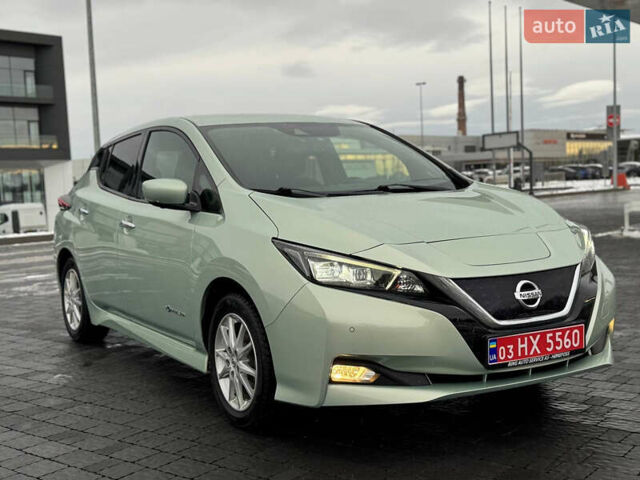 Зеленый Ниссан Лиф, объемом двигателя 0 л и пробегом 99 тыс. км за 11990 $, фото 1 на Automoto.ua
