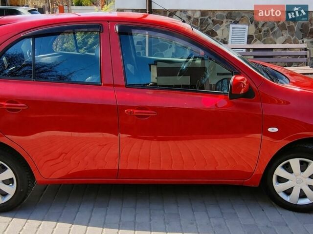 Червоний Ніссан Марч, об'ємом двигуна 1.2 л та пробігом 62 тис. км за 7500 $, фото 1 на Automoto.ua