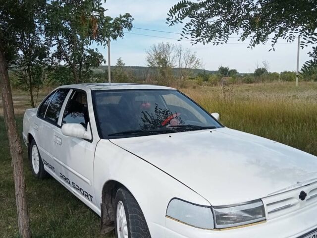 Білий Ніссан Максіма, об'ємом двигуна 3 л та пробігом 300 тис. км за 2500 $, фото 1 на Automoto.ua