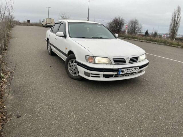 Білий Ніссан Максіма, об'ємом двигуна 2 л та пробігом 1 тис. км за 2400 $, фото 1 на Automoto.ua