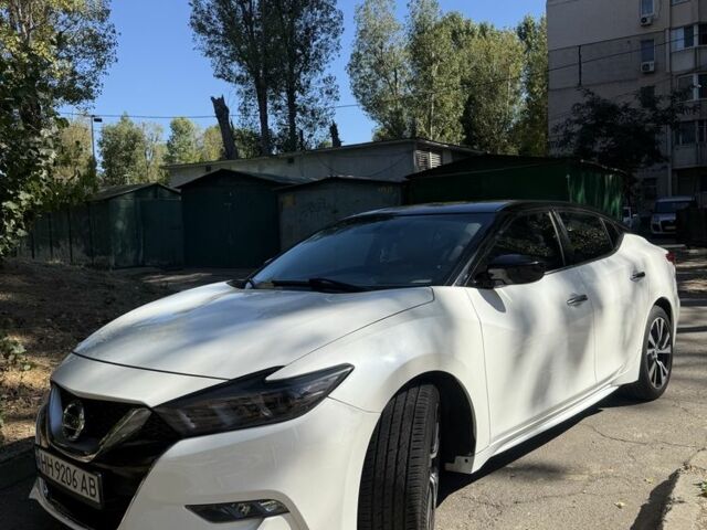Белый Ниссан Максима, объемом двигателя 3.5 л и пробегом 48 тыс. км за 15500 $, фото 1 на Automoto.ua