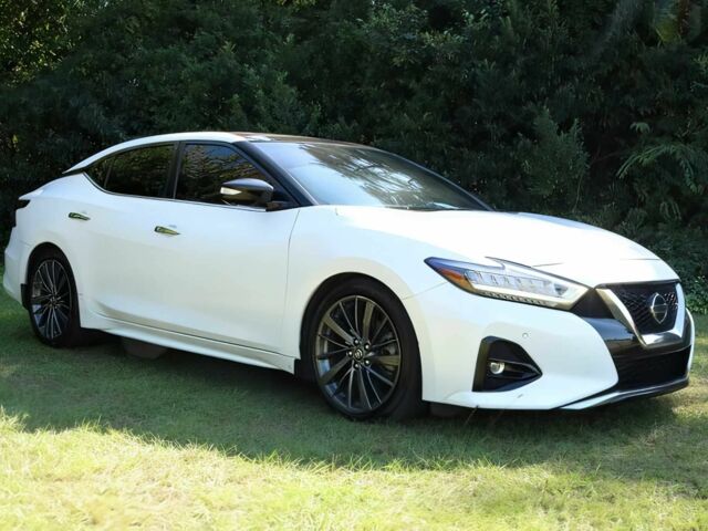 Белый Ниссан Максима, объемом двигателя 3.5 л и пробегом 47 тыс. км за 11200 $, фото 1 на Automoto.ua