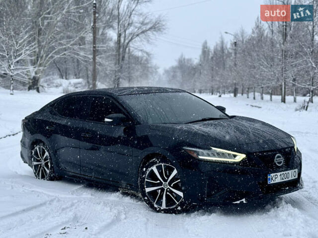 Черный Ниссан Максима, объемом двигателя 3.5 л и пробегом 120 тыс. км за 20000 $, фото 1 на Automoto.ua