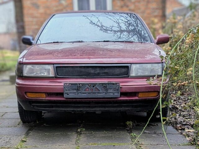 Червоний Ніссан Максіма, об'ємом двигуна 3 л та пробігом 341 тис. км за 1000 $, фото 1 на Automoto.ua