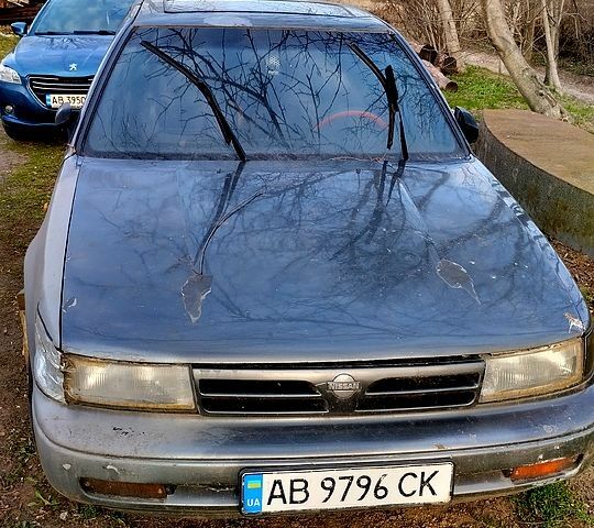 Серый Ниссан Максима, объемом двигателя 3 л и пробегом 123 тыс. км за 1400 $, фото 1 на Automoto.ua