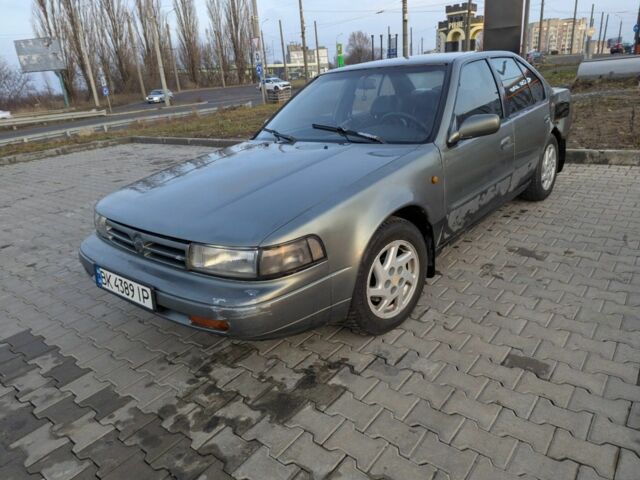 Сірий Ніссан Максіма, об'ємом двигуна 3 л та пробігом 450 тис. км за 600 $, фото 1 на Automoto.ua