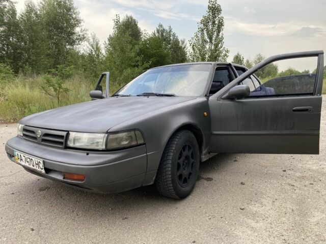 Сірий Ніссан Максіма, об'ємом двигуна 3 л та пробігом 380 тис. км за 1544 $, фото 1 на Automoto.ua