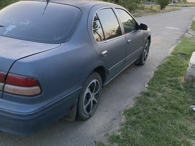 Сірий Ніссан Максіма, об'ємом двигуна 3 л та пробігом 3 тис. км за 2000 $, фото 1 на Automoto.ua