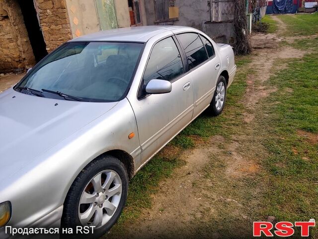 Серый Ниссан Максима, объемом двигателя 3.6 л и пробегом 75 тыс. км за 1000 $, фото 1 на Automoto.ua