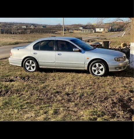 Серый Ниссан Максима, объемом двигателя 3 л и пробегом 420 тыс. км за 1800 $, фото 1 на Automoto.ua