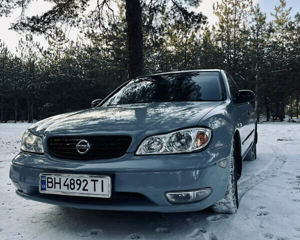 Серый Ниссан Максима, объемом двигателя 2.5 л и пробегом 250 тыс. км за 3200 $, фото 1 на Automoto.ua