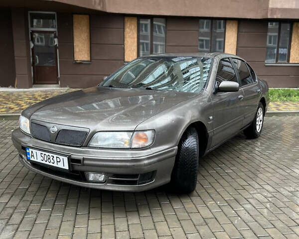 Серый Ниссан Максима, объемом двигателя 2 л и пробегом 539 тыс. км за 2500 $, фото 1 на Automoto.ua